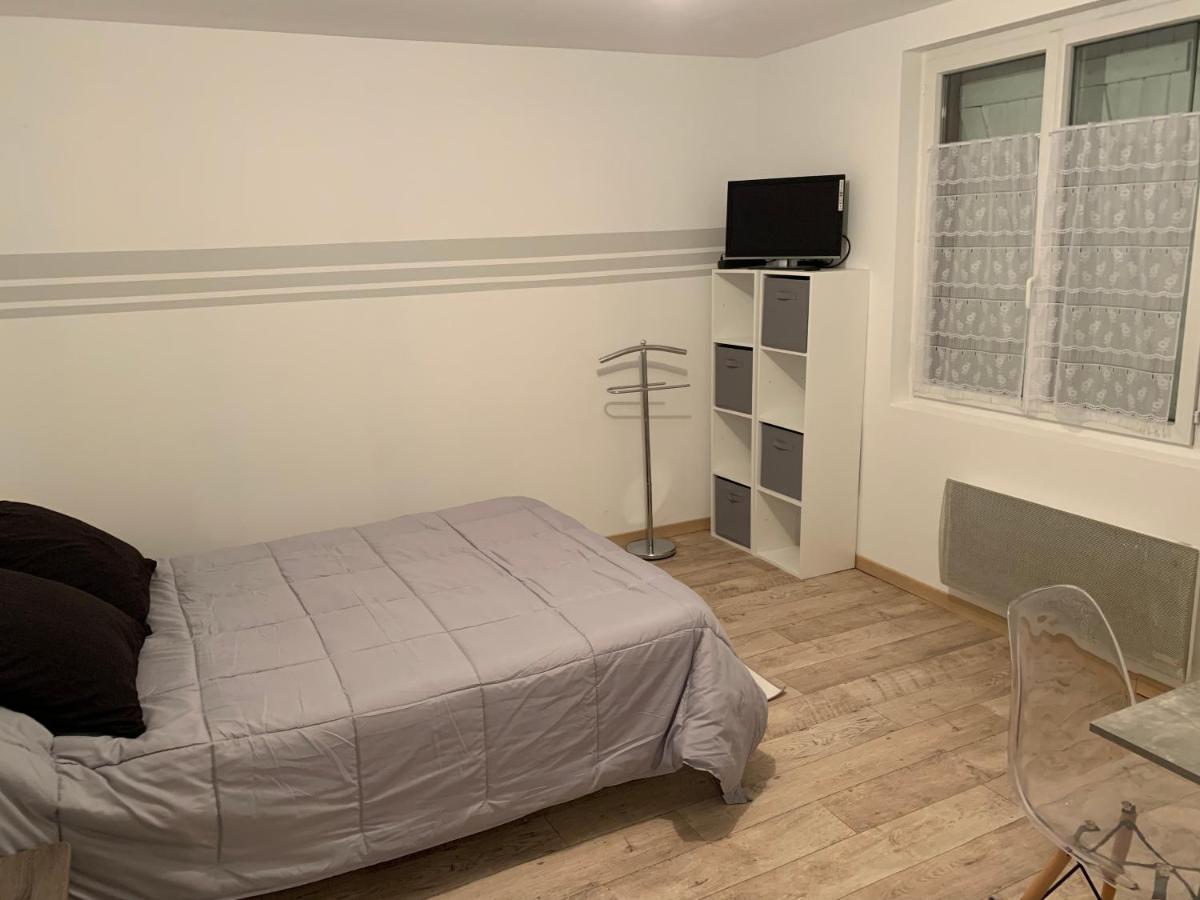 Studio Ideal Travail, Famille, Tout Y Est … Apartment Dompierre-sur-Besbre Bagian luar foto