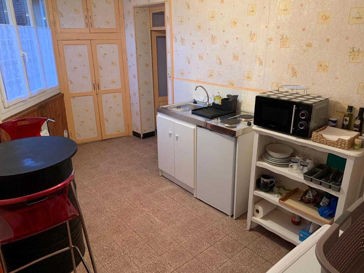 Studio Ideal Travail, Famille, Tout Y Est … Apartment Dompierre-sur-Besbre Bagian luar foto